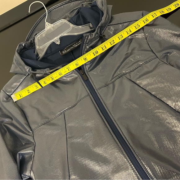 Under Armour Cold Gear Fitted Jacket - Picture 12 of 16